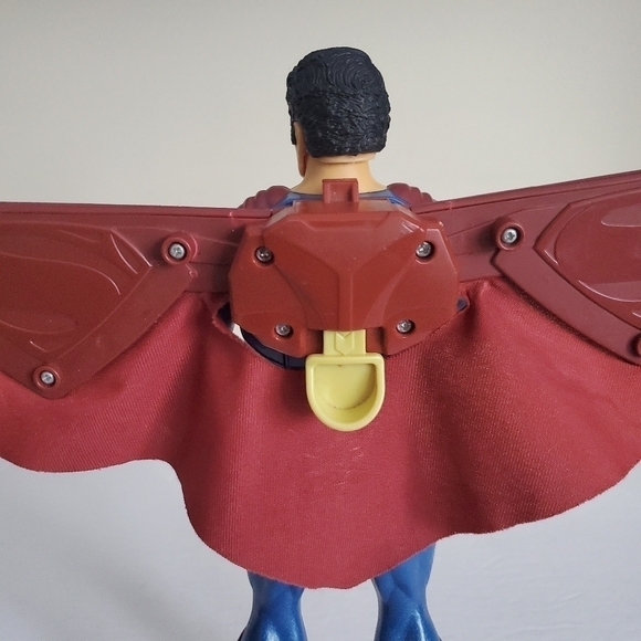 RARE Superman Mattel 12 Inches Action Figure With Retractable Wings - Picture 10 of 12